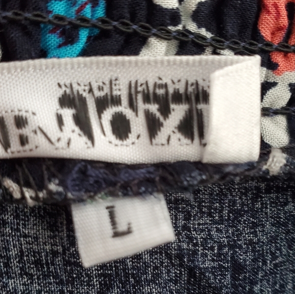 ABYOXI | Lightweight Navy "Embroided" Floral Print Mini Dress in Large - Picture 8 of 13